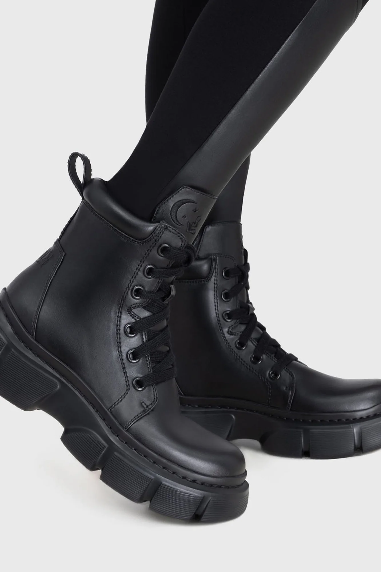 Discordant Boots - Image 2