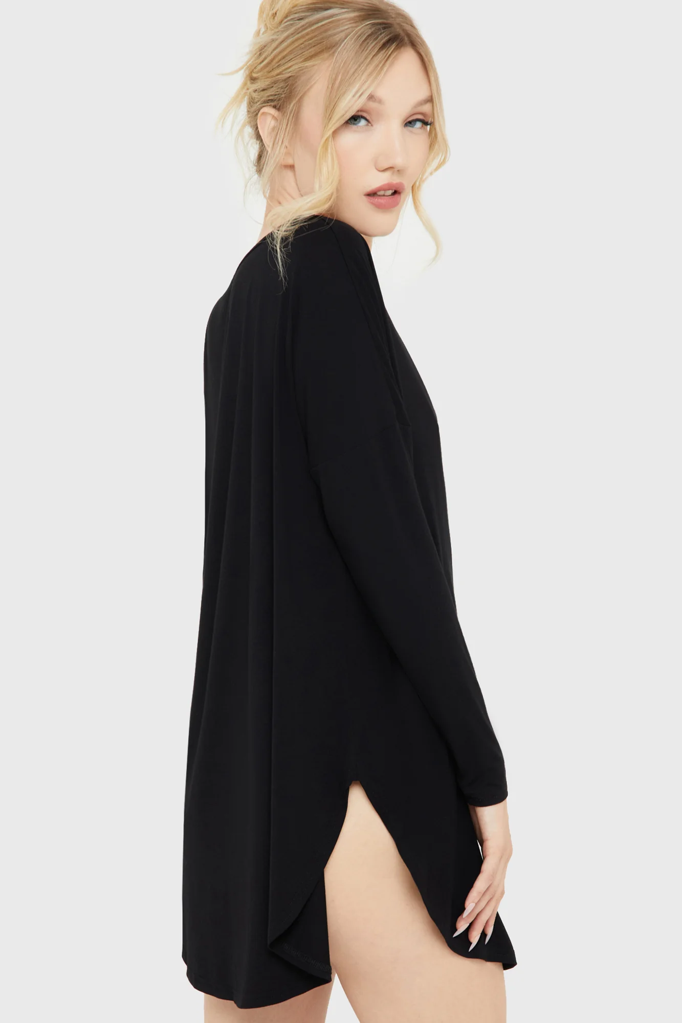 Enchantors Embrace Lounge Dress - Image 3