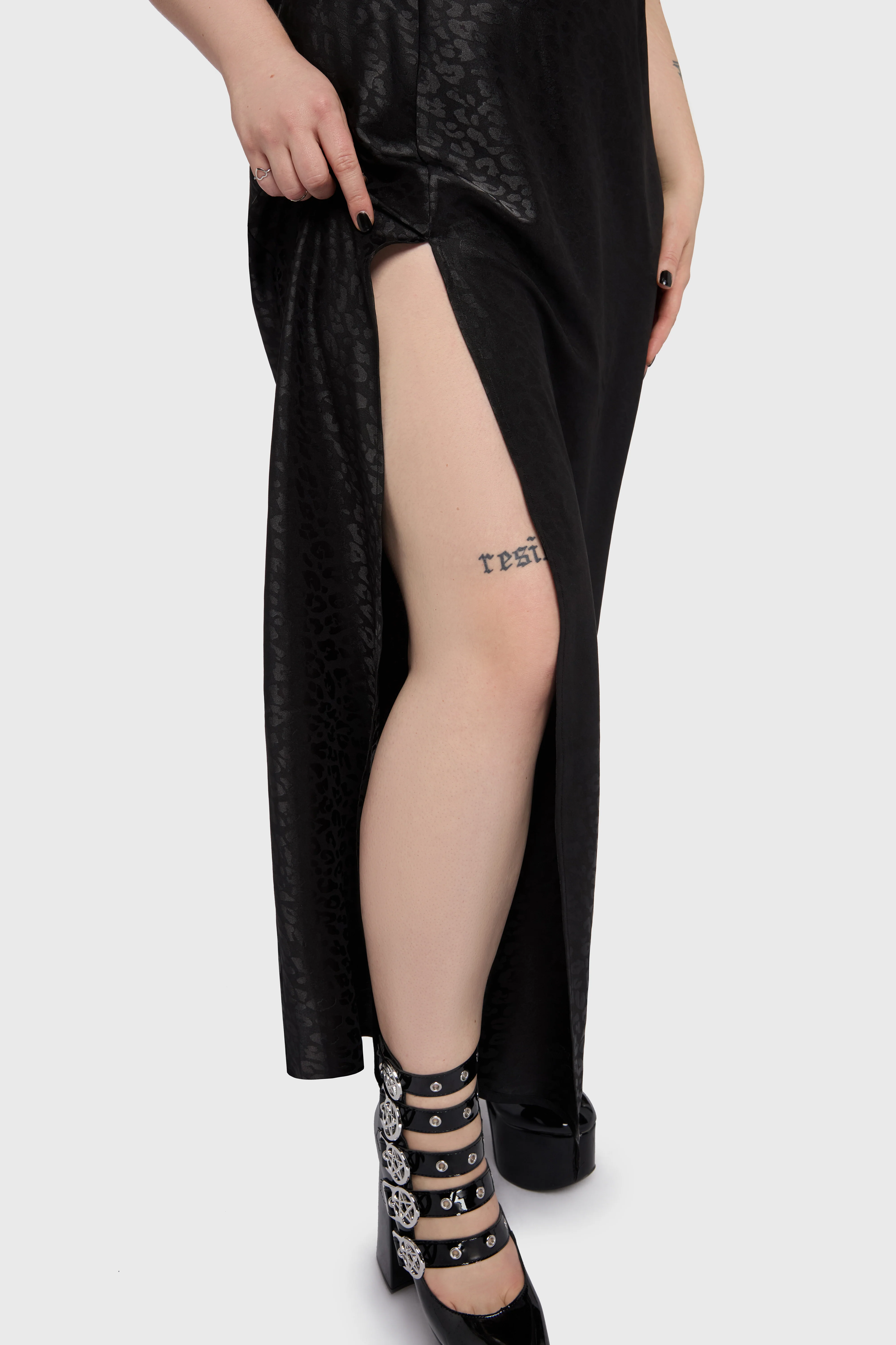 Kihilist Nova Maxi Dress - Image 7